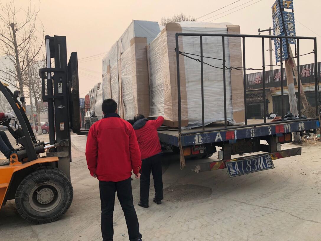 保定洗衣廠洗衣房設備昨日送貨完畢